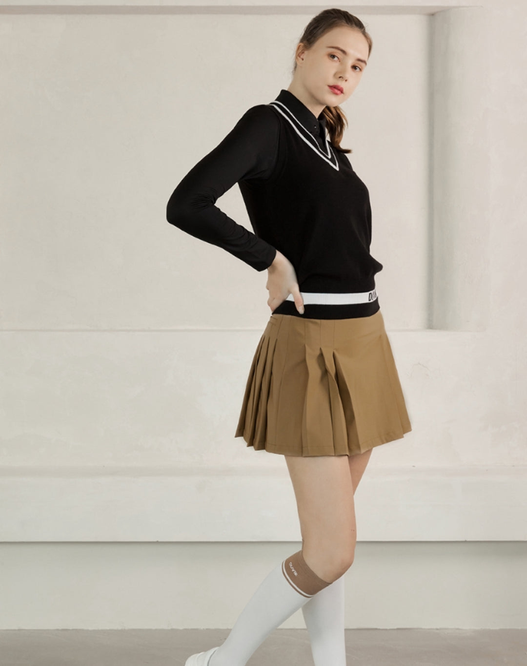 Unbalance H-Line Pleated Skirt