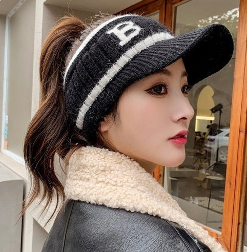 Golf B-Logo Knit Cap