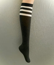 이미지를 갤러리 뷰어에 로드 , Golf Three-Striped Color Knee-high Socks ( 8 Color-Cobalt color added)
